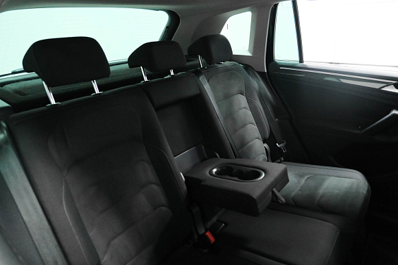 Volkswagen Tiguan Highline, 2018 года, пробег 251323 км