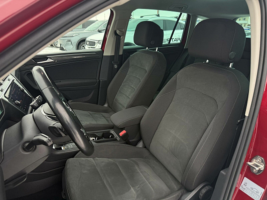 Volkswagen Tiguan Exclusive, 2018 года, пробег 133235 км