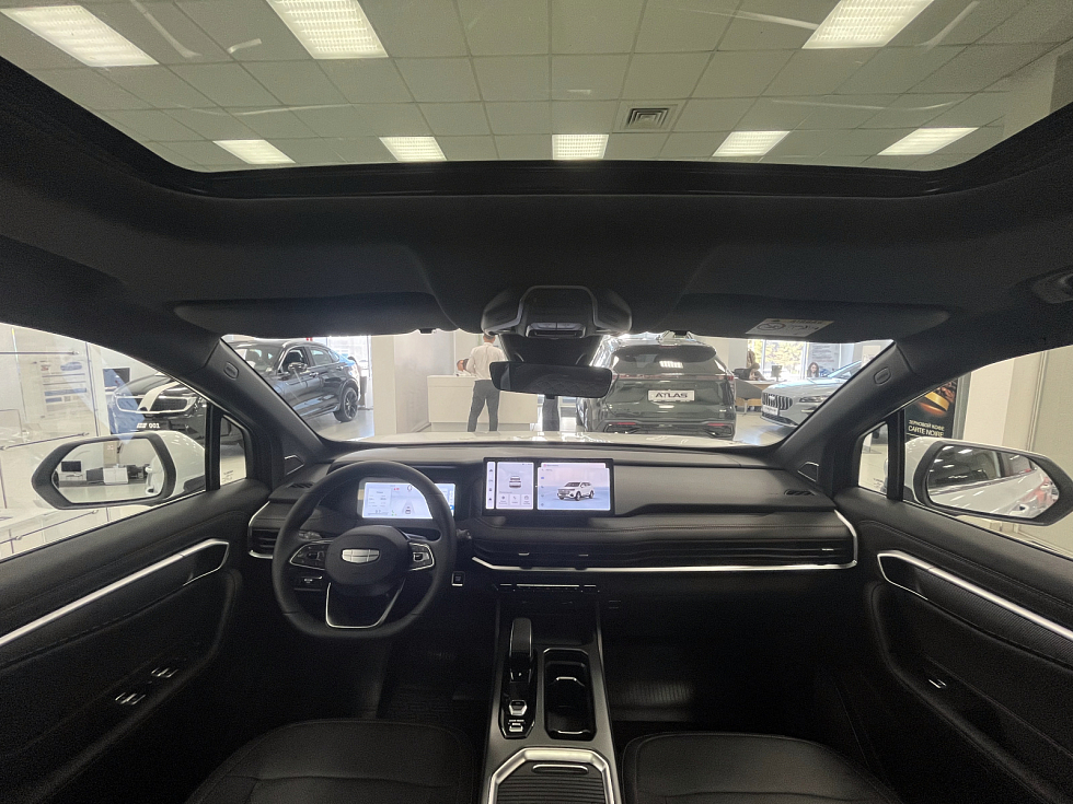 Geely Okavango Флагман, белый