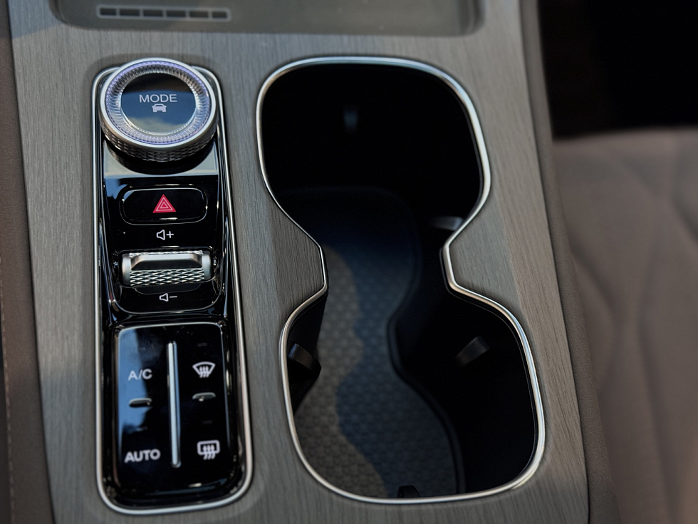 TENET T8 Ультра 4WD, белый