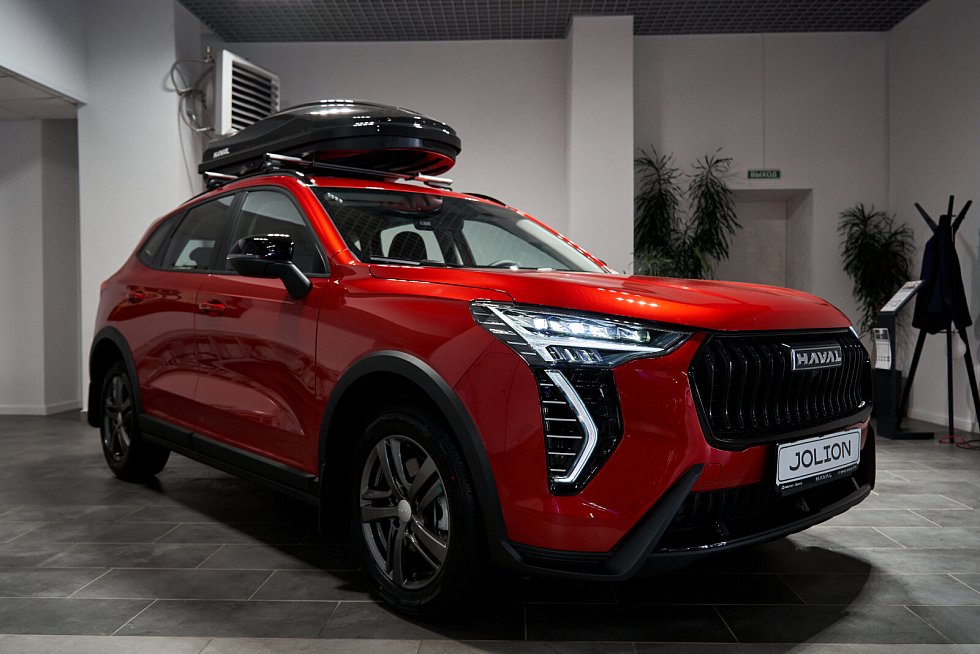 Haval Jolion Оптимум, красный