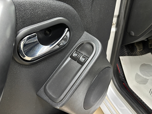 Renault Duster Privilege, 2017 года, пробег 163680 км