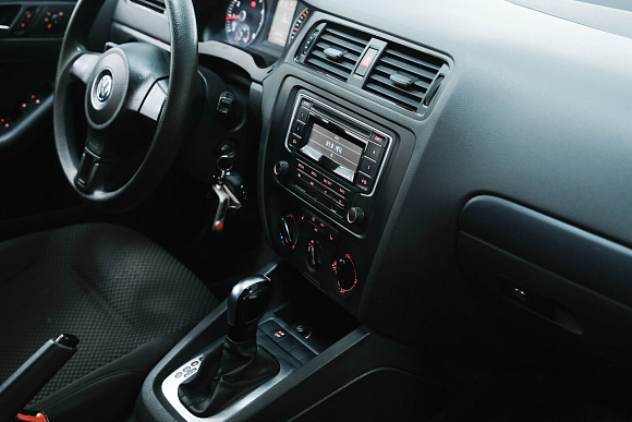 Volkswagen Jetta Conceptline, 2014 года, пробег 218000 км