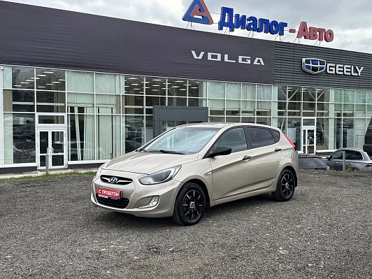 Hyundai Solaris Active, 2011 года, пробег 196956 км