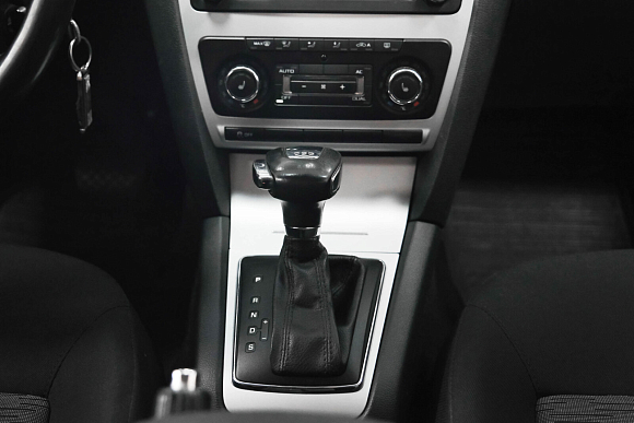 Skoda Octavia Ambition, 2010 года, пробег 149000 км