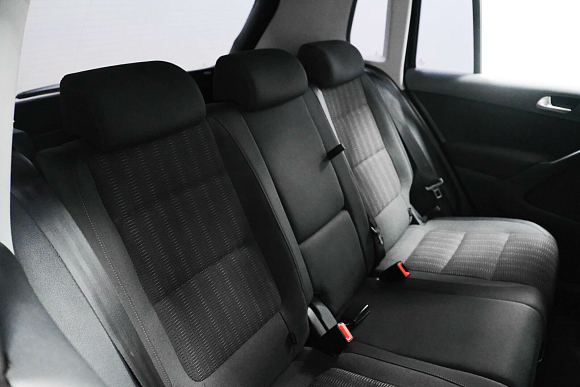 Volkswagen Tiguan Avenue, 2013 года, пробег 209000 км