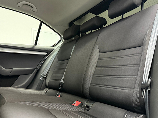 Skoda Octavia Ambition, 2019 года, пробег 164559 км