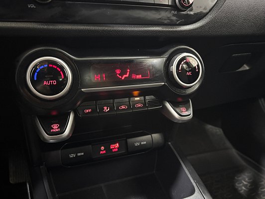 Kia Rio, 2017 года, пробег 125190 км