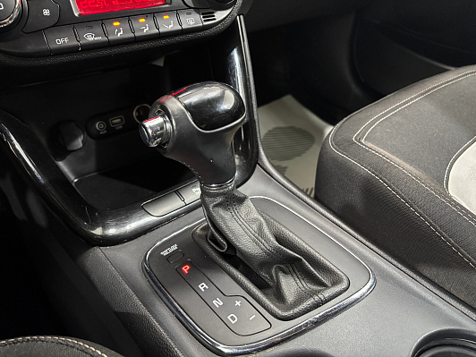 Kia Ceed Prestige, 2018 года, пробег 116811 км