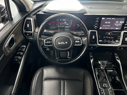 Kia Sorento Prestige, 2023 года, пробег 50000 км
