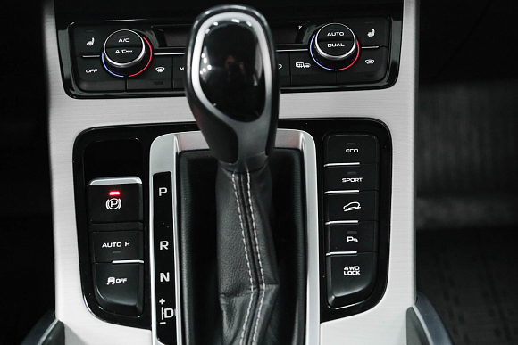 Geely Atlas Luxury, 2020 года, пробег 143663 км