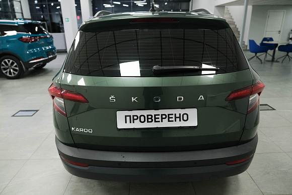 Skoda Karoq Active, 2020 года, пробег 104000 км