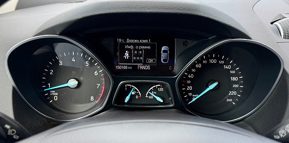 Ford Kuga Titanium, 2017 года, пробег 150162 км