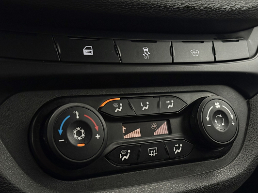 Lada (ВАЗ) Vesta Comfort Winter, 2021 года, пробег 82600 км