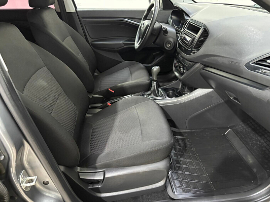 Lada (ВАЗ) Vesta 50 Anniversary, 2019 года, пробег 57589 км