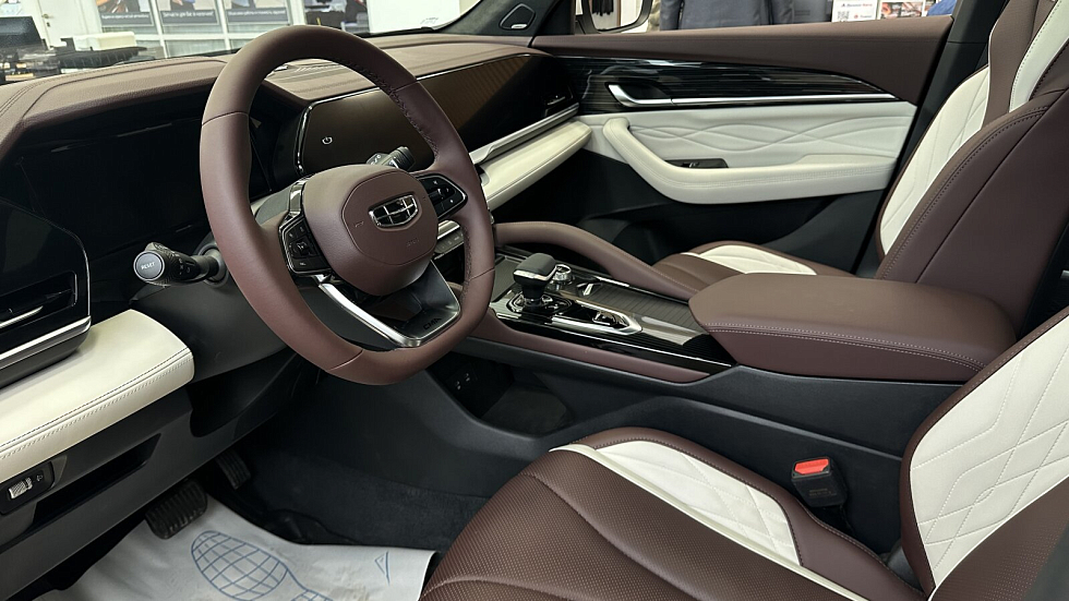 Geely Monjaro Флагман, белый