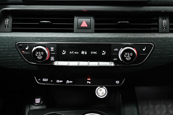 Audi A4 Advance, 2016 года, пробег 185000 км