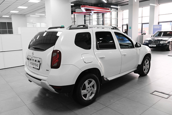 Renault Duster Expression, 2016 года, пробег 258000 км