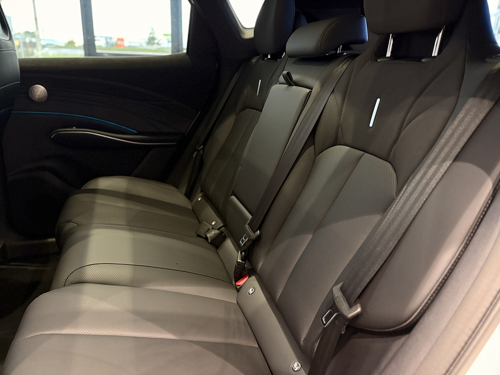 Omoda C7 Supreme, белый