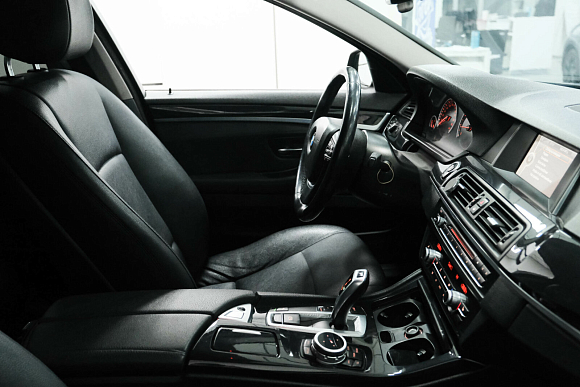 BMW 5 серии, 2014 года, пробег 186538 км