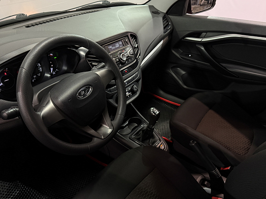 Lada (ВАЗ) Vesta Classic Start (2018-2019), 2016 года, пробег 98000 км