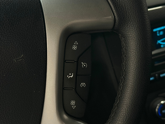 Chevrolet Captiva LT 5 мест, 2013 года, пробег 203975 км