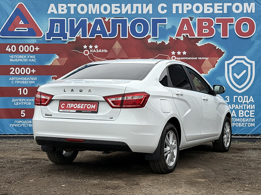 Lada (ВАЗ) Vesta Luxe Multimedia (2018-2019), 2017 года, пробег 96650 км