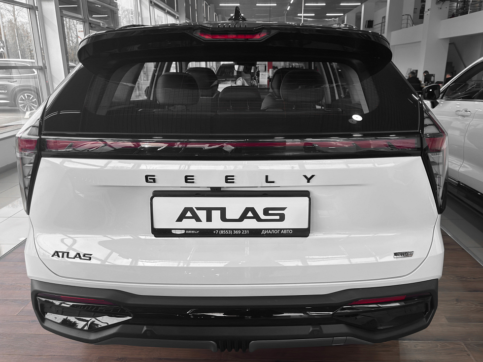 Geely Atlas Спорт, белый
