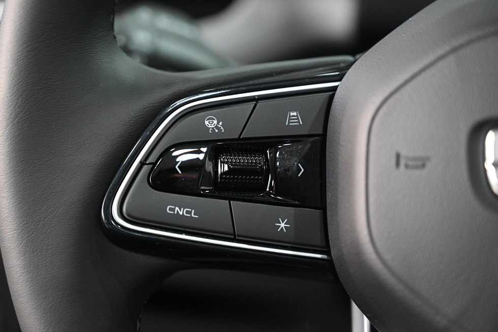 Geely Atlas , голубой