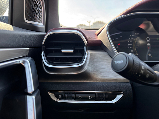 Geely Coolray Flagship, 2023 года, пробег 32200 км