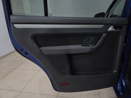Volkswagen Touran, 2009 года, пробег 228720 км