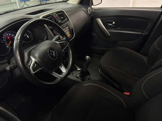 Renault Sandero Stepway Drive, 2019 года, пробег 102000 км