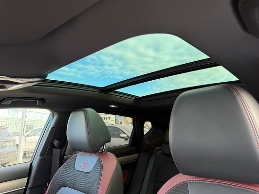 Geely Coolray Flagship, 2021 года, пробег 139000 км