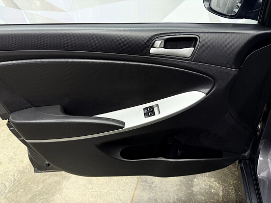 Hyundai Solaris Active, 2014 года, пробег 215176 км