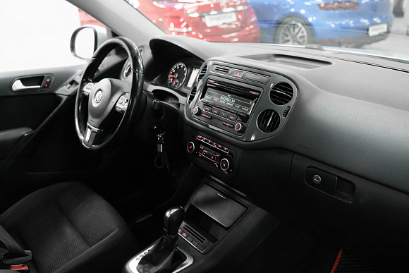 Volkswagen Tiguan Sochi Edition, 2013 года, пробег 212828 км