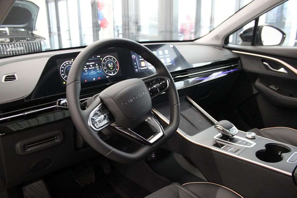 Omoda C5 , черный