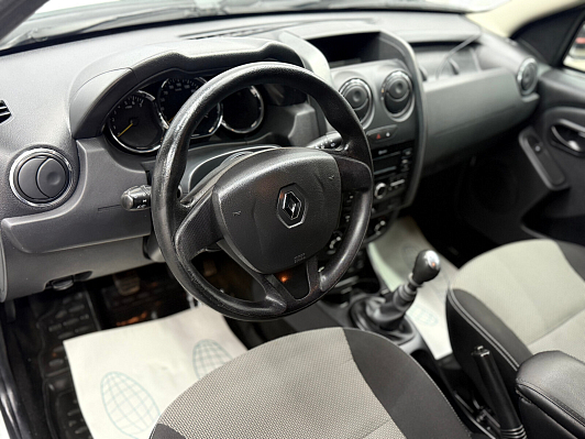 Renault Duster Expression, 2017 года, пробег 100357 км