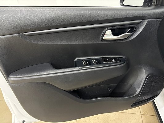 Kia Rio Comfort, 2021 года, пробег 97699 км