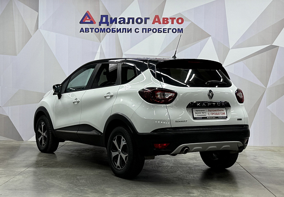 Renault Kaptur Style, 2017 года, пробег 121453 км