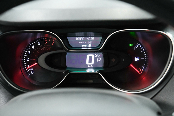 Renault Kaptur Life, 2017 года, пробег 94624 км