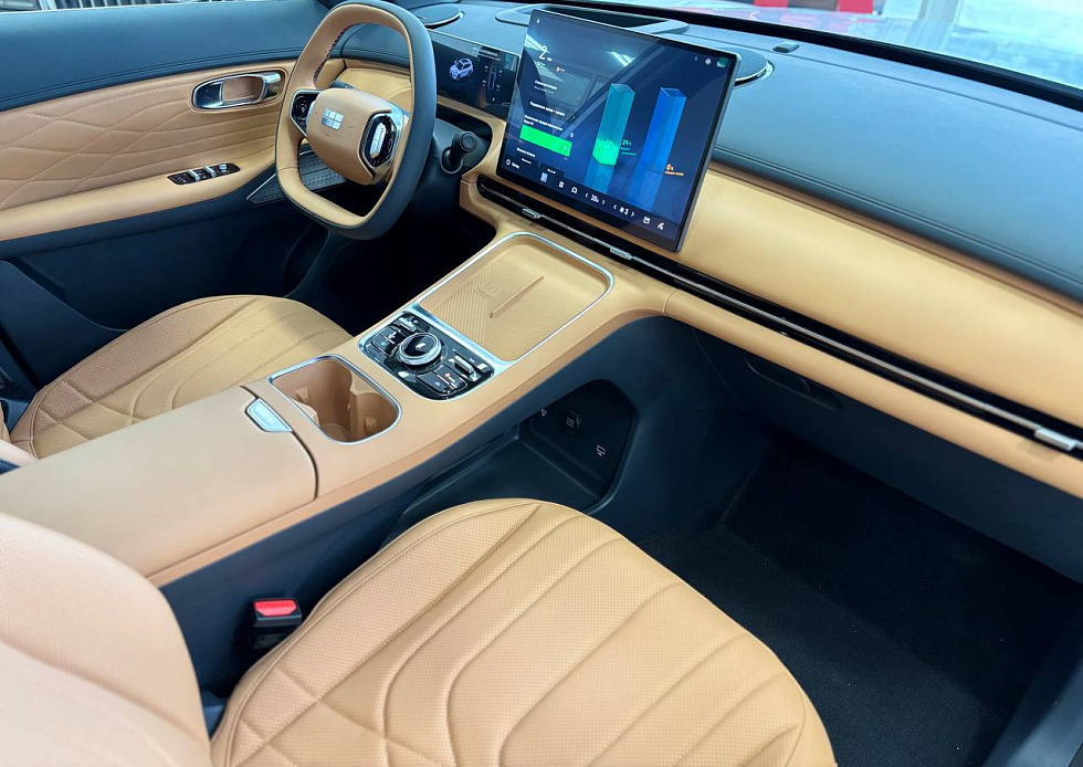 Geely EX5 EM-i Pro, серебряный