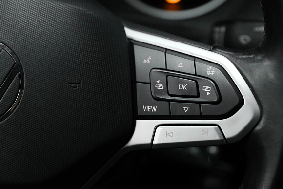 Volkswagen Tiguan Respect, 2020 года, пробег 146743 км