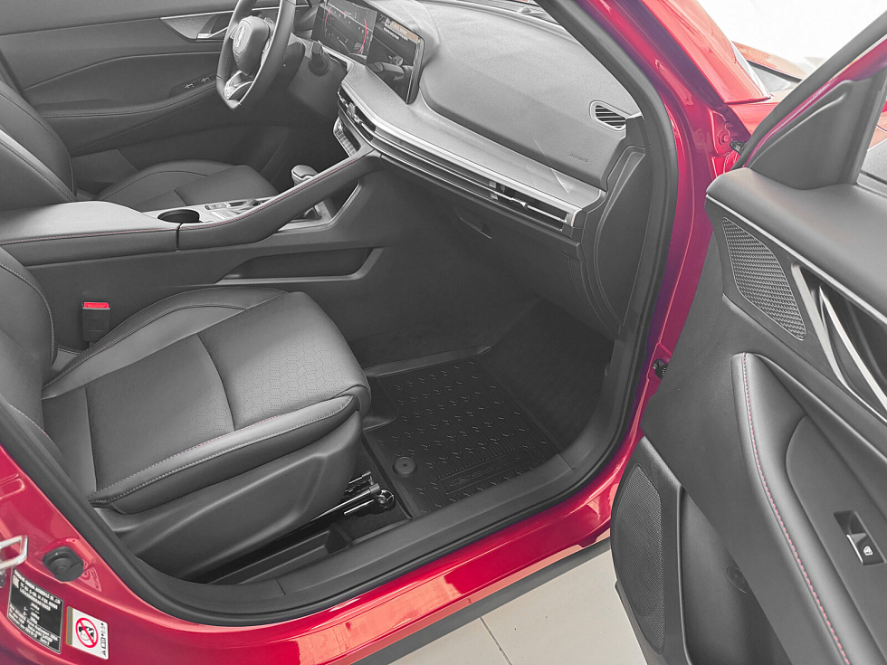 Changan CS35 Plus Техно, красный