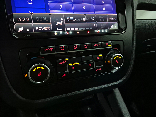 Volkswagen Jetta Trendline, 2010 года, пробег 273839 км