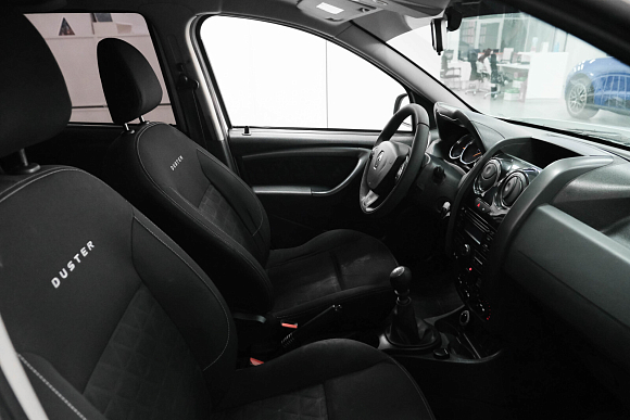 Renault Duster Expression, 2016 года, пробег 258000 км