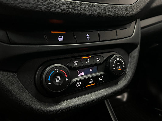 Lada (ВАЗ) Vesta Comfort, 2021 года, пробег 40000 км