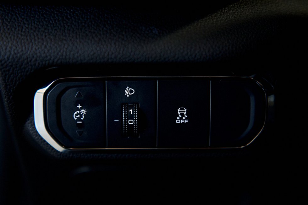 Haval Jolion Техно+, черный