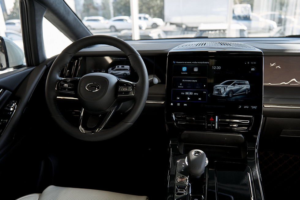 GAC M8 GX Premium, белый