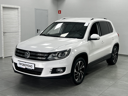 Volkswagen Tiguan Avenue, 2012 года, пробег 305872 км
