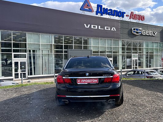 BMW 7 серии, 2013 года, пробег 126042 км